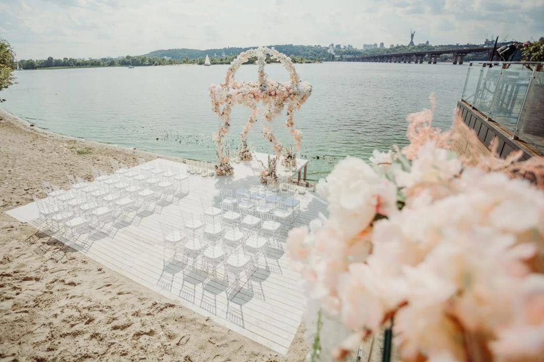 Artem & Valeriia — An aesthetic celebration photo 17
