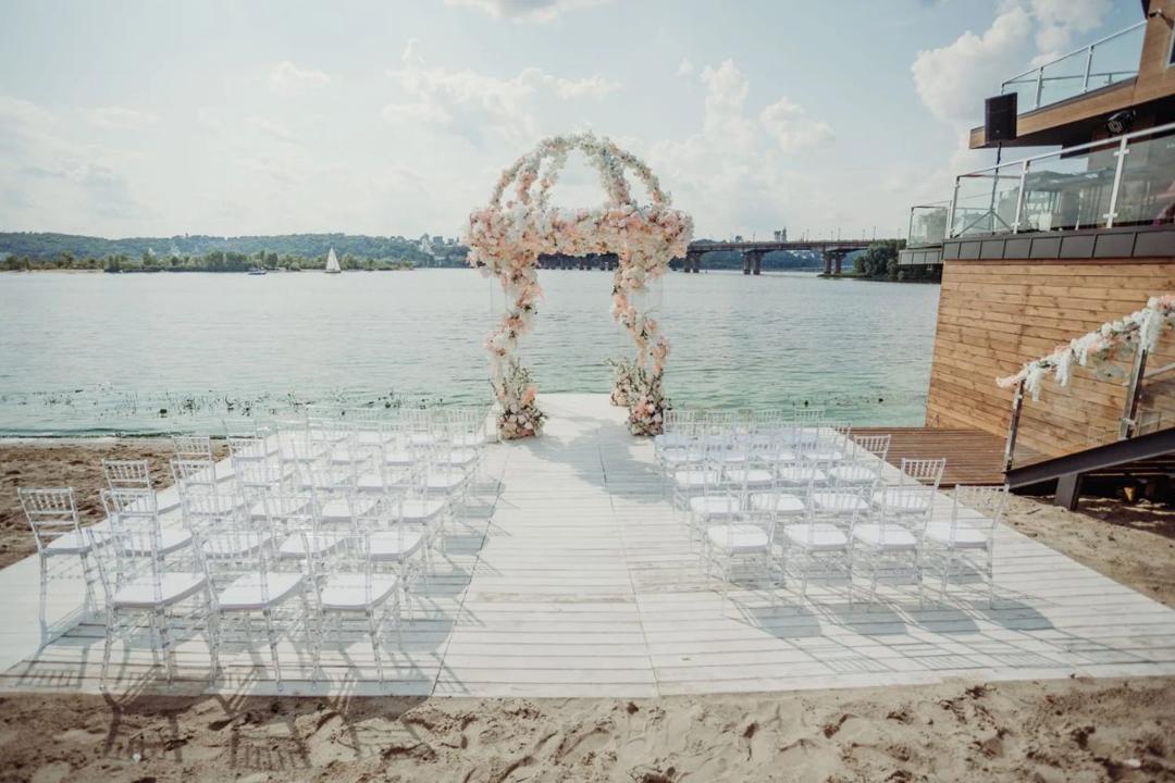 Artem & Valeriia — An aesthetic celebration photo 19