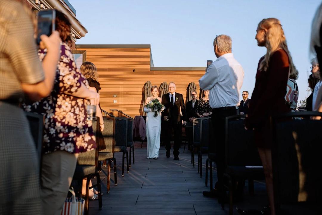 Derek & Sarah — Vantage Rooftop · Downtown photo 18