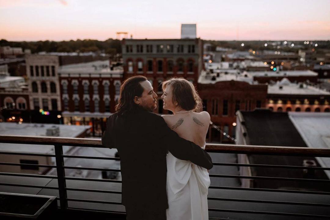Derek & Sarah — Vantage Rooftop · Downtown photo 37