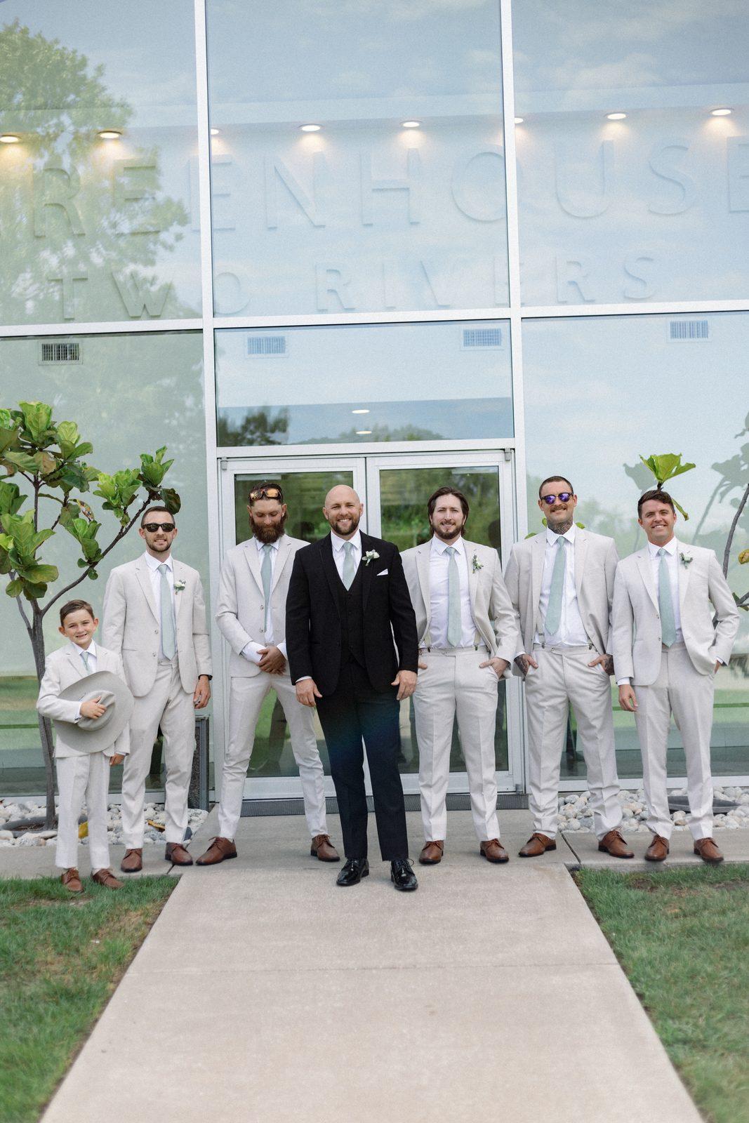 Katie & Mark — Greenhouse Two Rivers · Highlandville, MO photo 31