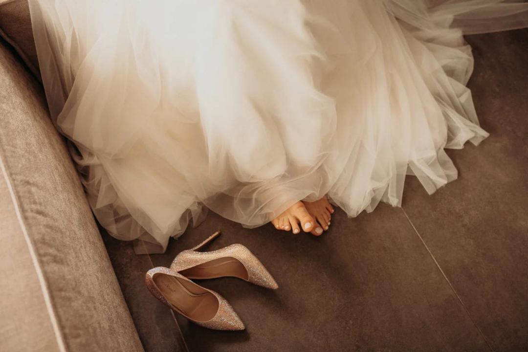 Michael & Anastasia — A misty morning wedding photo 6