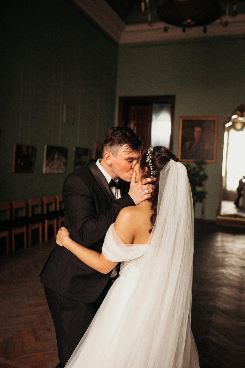 Michael & Anastasia — A misty morning wedding photo 27